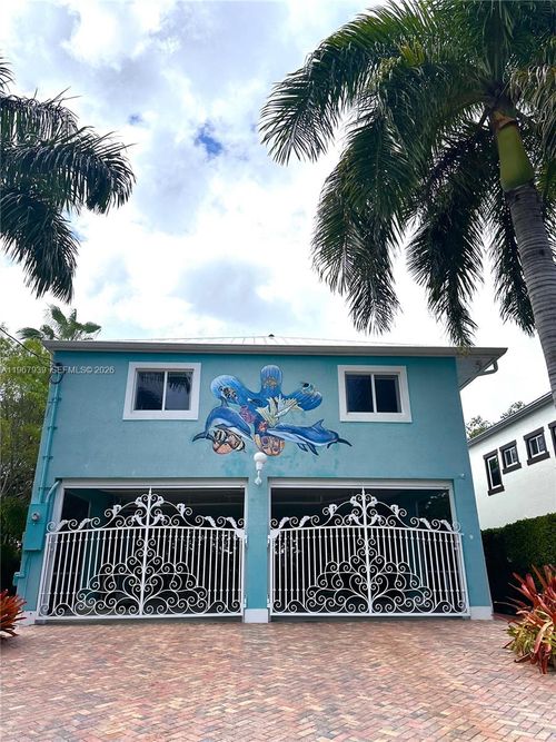 24 Tarpon Ave, Key Largo, FL, 33037-2923 | Card Image