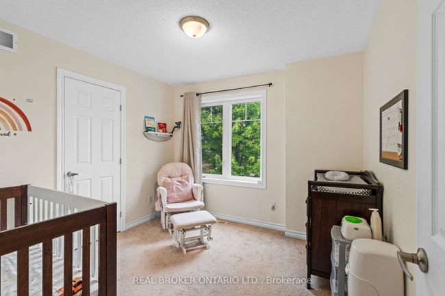 427 Vendevale Ave, House attached with 3 bedrooms, 2 bathrooms and 1 parking in Stittsville ON | Image 25