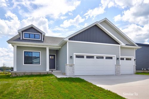 9632 Thorton Dr, Johnston, IA, 50131-2556 | Card Image