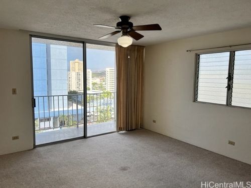 apt-502-3033 Ala Napuaa Pl, Honolulu, HI, 96818-2738 | Card Image