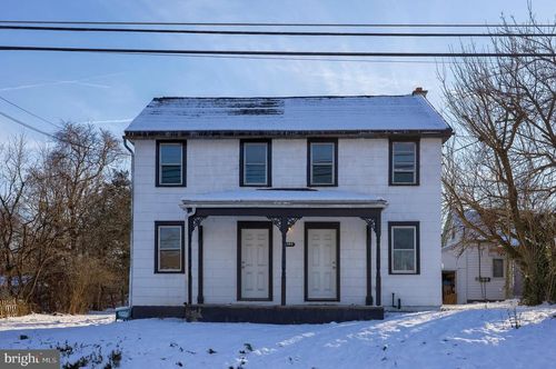 1360 E Main St, DOUGLASSVILLE, PA, 19518-9114 | Card Image