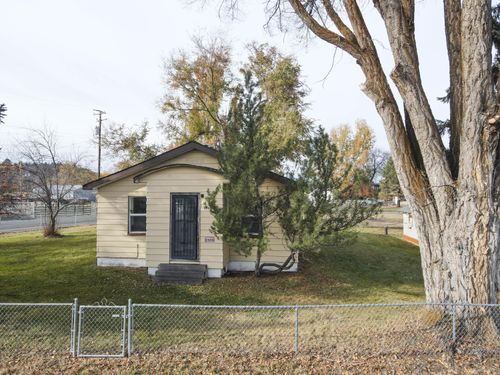 2686 Market St, Bonanza, OR, 97623-3325 | Card Image