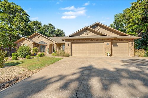 16 Monikie Dr, Bella Vista, AR, 72715-6020 | Card Image