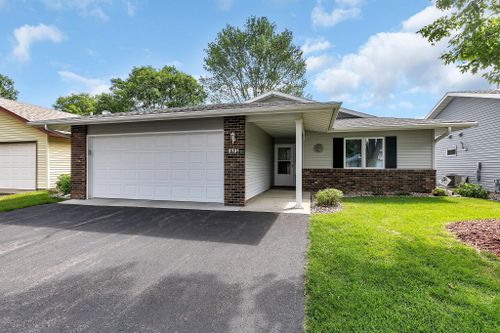 2731 15th Street N, Saint Cloud, MN, 56303 | Card Image