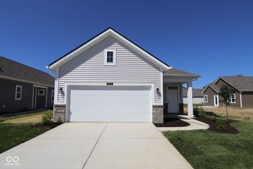 1848 James Pierce Dr, Shelbyville, IN, 46176-7069 | Card Image