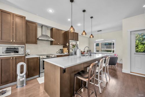 102-8080 Blundell Rd, Richmond, BC, V6Y1J8 | Card Image