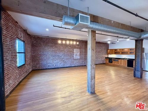 4-215 N Santa Fe Ave, LOS ANGELES, CA, 90012 | Card Image