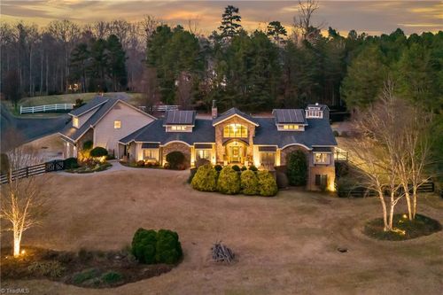 8905 Milestone Pt, Clemmons, NC, 27012-8102 | Card Image