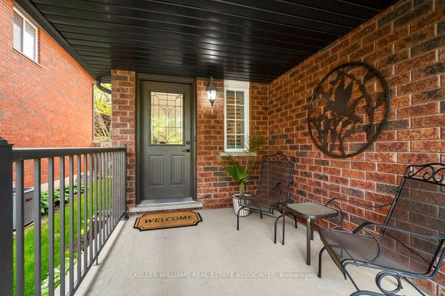 10 Meadowglen Blvd, House other with 4 bedrooms, 4 bathrooms and 2 parking in Georgetown ON | Image 4