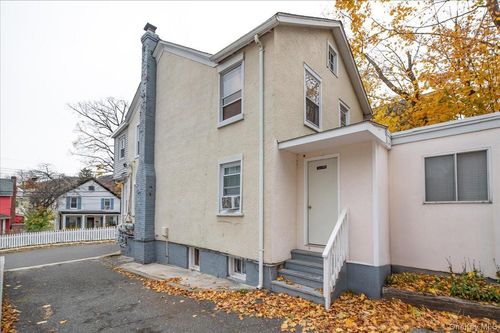 28 E Catherine St, Nyack, NY, 10960-2523 | Card Image