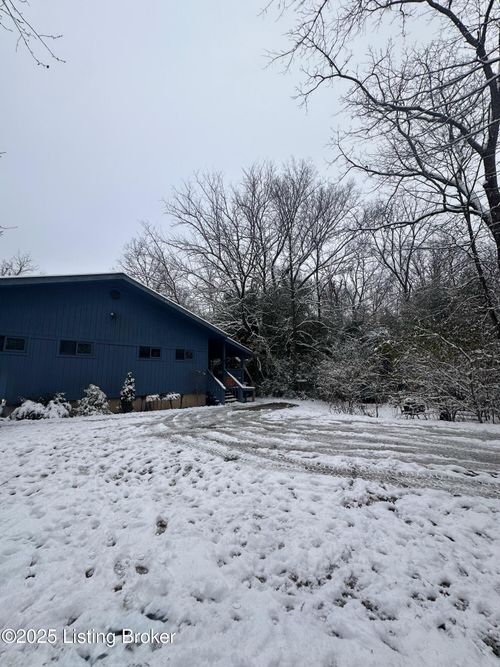 2005 Fox Trail Dr, La Grange, KY, 40031-9367 | Card Image