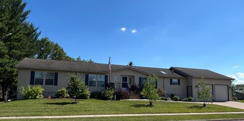 801 E Brownell St, Tomah, WI, 54660-2201 | Card Image