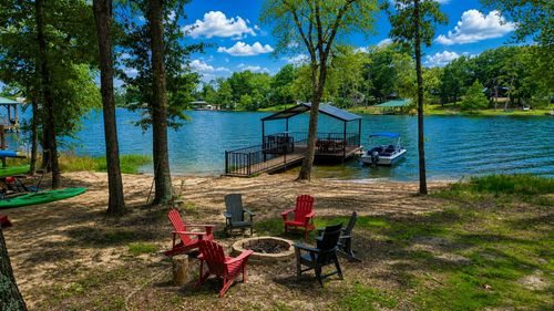 420 County Road 2269, Mineola, TX, 75773-6525 | Card Image