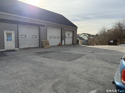 688A Derby Ave, Seymour, CT, 06483 | Card Image