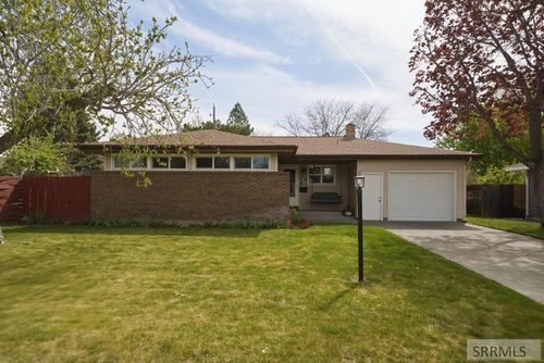 808 Reed Ave, Idaho Falls, ID, 83402-2502 | Card Image
