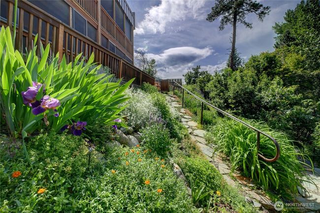 Gradual, scenic path from the main lodge to the river. | Image 6