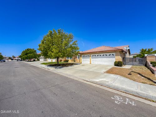 4557 W Avenue K5, Lancaster, CA, 93536 | Card Image