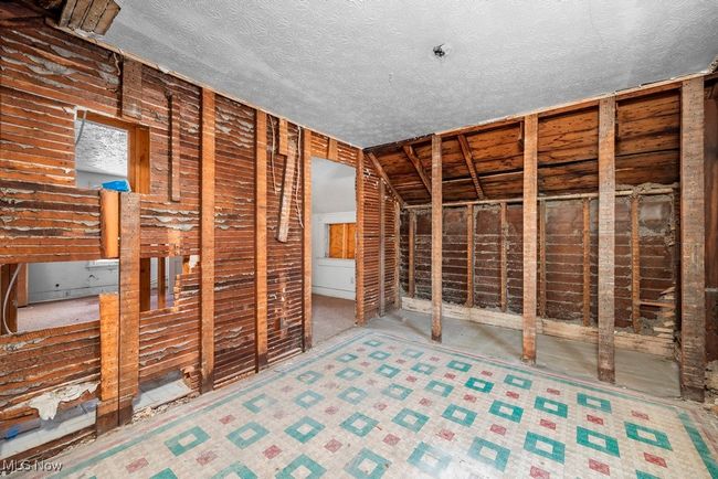 111 S Center St, Home with 0 bedrooms, 0 bathrooms and 8 parking in Lagrange OH | Image 30