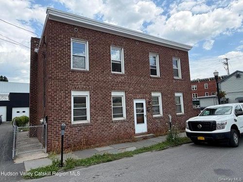 55 Partition St, Saugerties, NY, 12477-1314 | Card Image