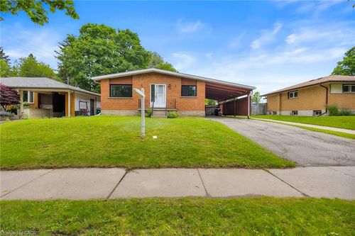 72 Massey Ave, Kitchener, ON, N2C1M3 | Card Image