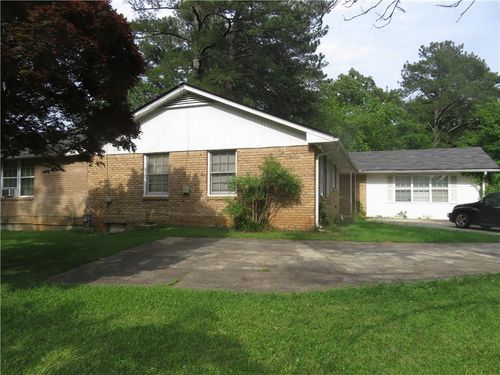 2447 Omaha Rd Sw, Atlanta, GA, 30331-7021 | Card Image