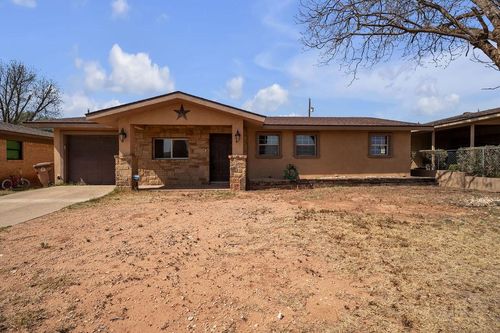 2401 Morrison Dr, Big Spring, TX, 79720-5226 | Card Image