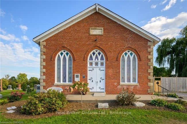 3318 Dundas St, House other with 3 bedrooms, 2 bathrooms and 6 parking in Burlington ON | Image 5