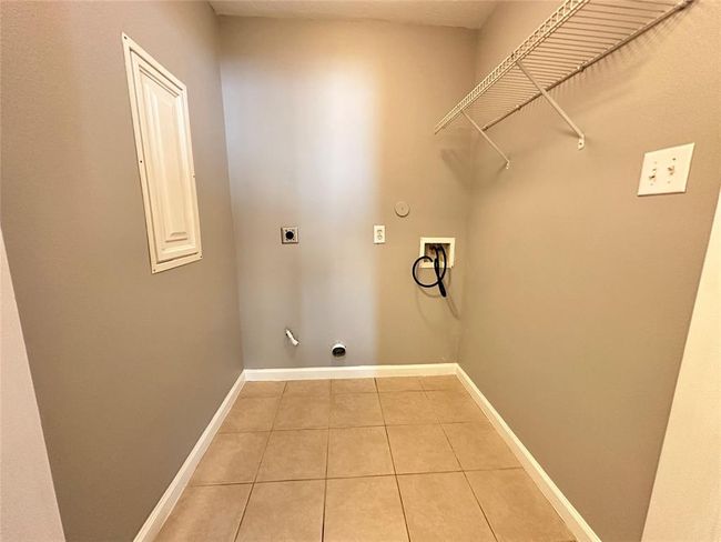 2827 Cypress Island Dr, House other with 4 bedrooms, 2 bathrooms and 2 parking in Houston TX | Image 17