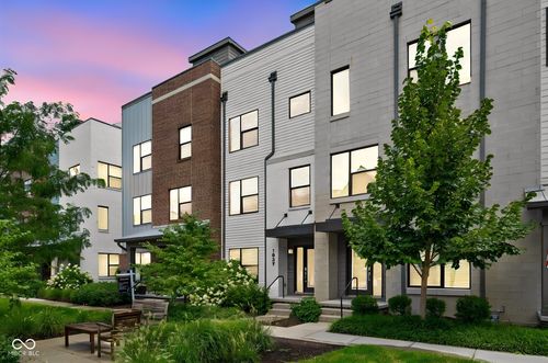1827 Livery Way, Indianapolis, IN, 46202-1680 | Card Image