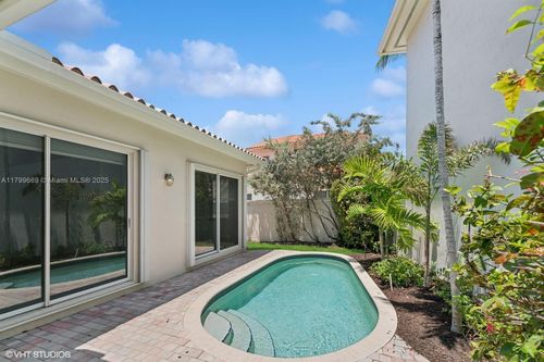 1576 Breakwater Ter, Hollywood, FL, 33019-5023 | Card Image
