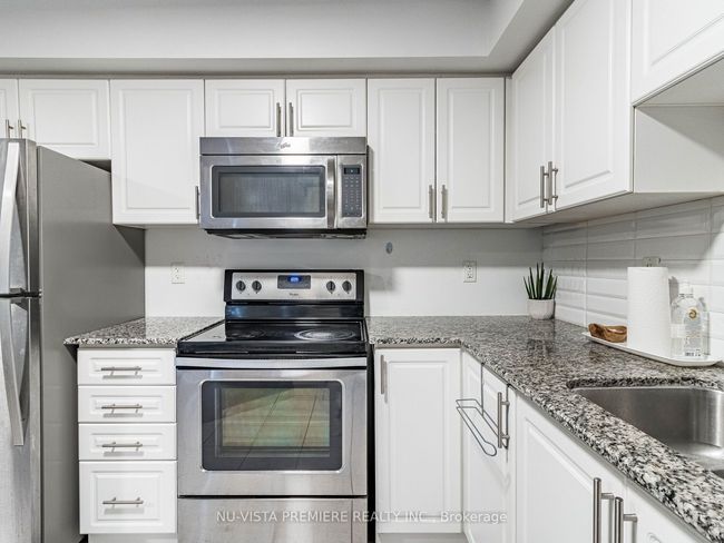 22 - 2488 Post Rd, Condo with 2 bedrooms, 2 bathrooms and 1 parking in Oakville ON | Image 25