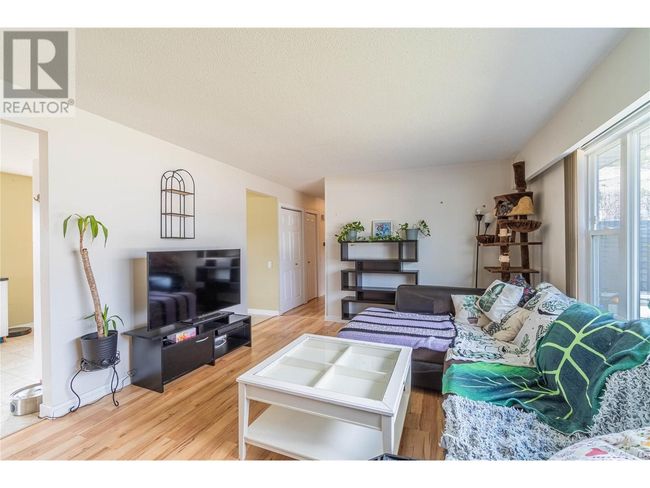 869 Serle Rd, House other with 4 bedrooms, 4 bathrooms and 1 parking in Kamloops BC | Image 16