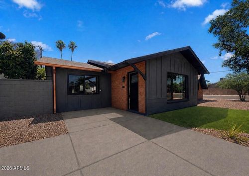 8201 E Whitton Ave, Scottsdale, AZ, 85251-5823 | Card Image
