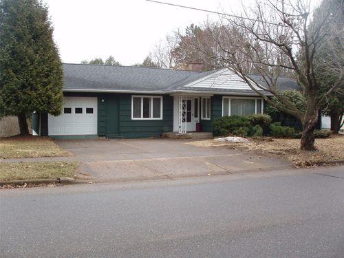 649 3rd Ave S, Park Falls, WI, 54552-1235 | Card Image