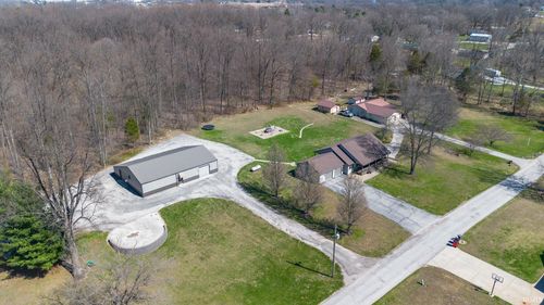 525 Boone Ln, Mitchell, IN, 47446-5908 | Card Image