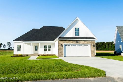 2757 Whitaker Glen Dr, Farmville, NC, 27828-5503 | Card Image