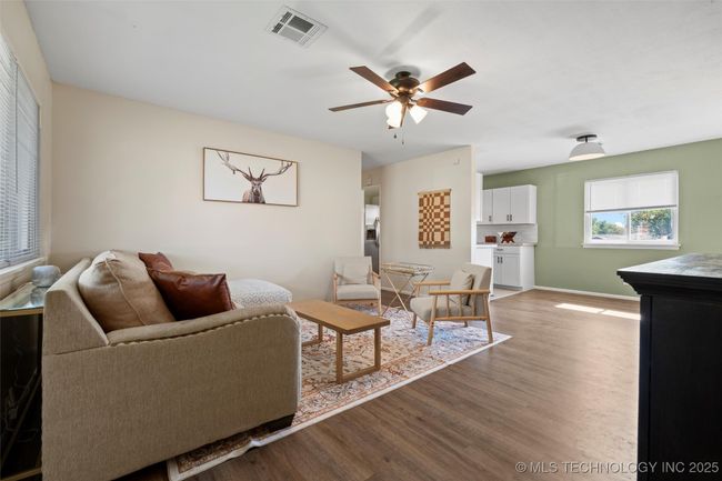 321 Elmhurst Ave, House other with 3 bedrooms, 1 bathrooms and null parking in Bartlesville OK | Image 4