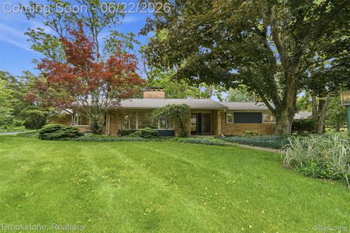 4190 Valley Forge Rd, Bloomfield Hills, MI, 48301-1221 | Card Image