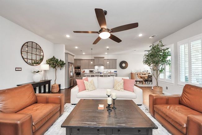 Living Room | Image 6