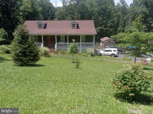 2536 Fulton Rd, Hedgesville, WV, 25427-4306 | Card Image