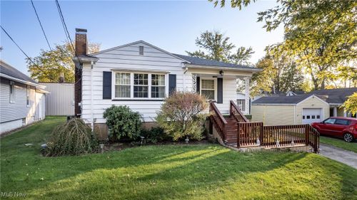 844 Roseland Road, Alliance, OH, 44601 | Card Image