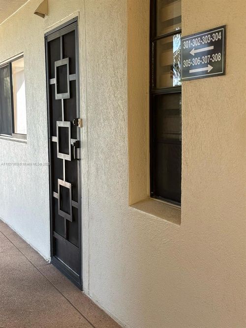 apt-304-7310 Ashford Pl, Delray Beach, FL, 33446-2528 | Card Image