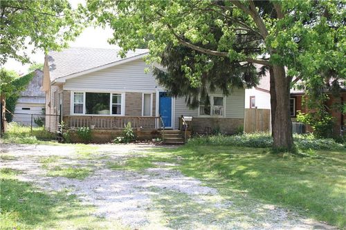 665 Lakeshore Rd, Sarnia, ON, N7V2T1 | Card Image