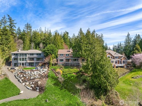 3969 Palomino Dr Ne, Bainbridge Island, WA, 98110-4059 | Card Image