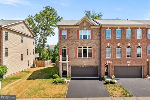 6615 Bartrams Forest Ln, HAYMARKET, VA, 20169-2725 | Card Image