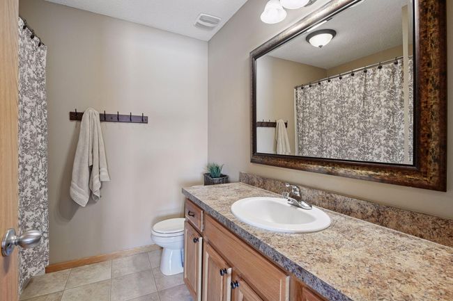 Full bath | Main floor | Image 17