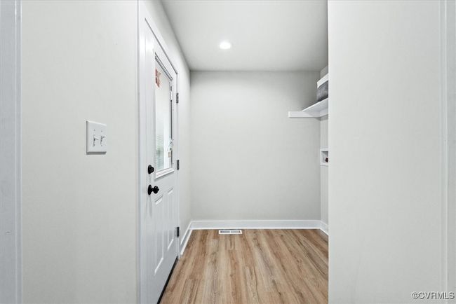 door to the left goes to the large deck 10x16 | Image 12