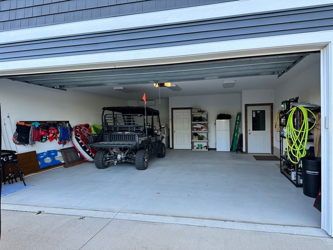 Garage | Image 45