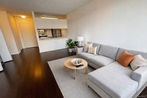 4g-6254 97th Place, New York, NY, 11374 | Card Image