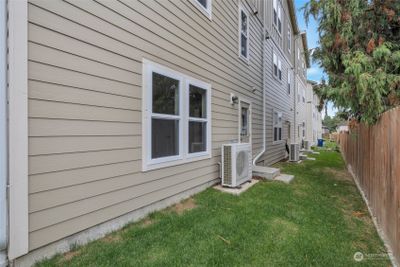 3407 S 144th Lane, Townhouse with 3 bedrooms, 1 bathrooms and 2 parking in Tukwila WA | Image 2